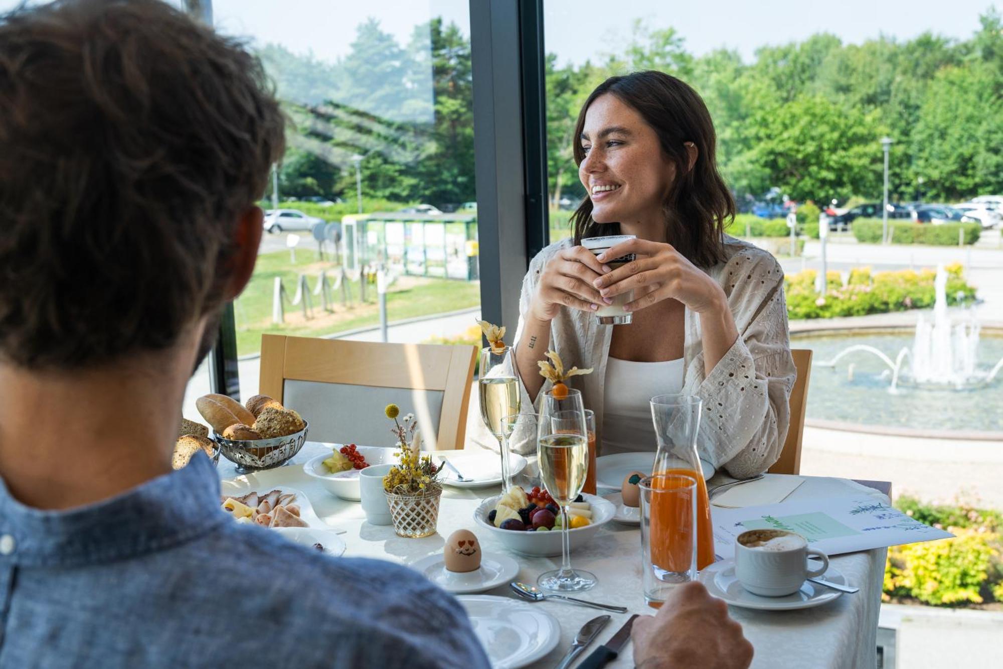 Hotel Vier Jahreszeiten Loipersdorf Loipersdorf bei Fuerstenfeld Luaran gambar