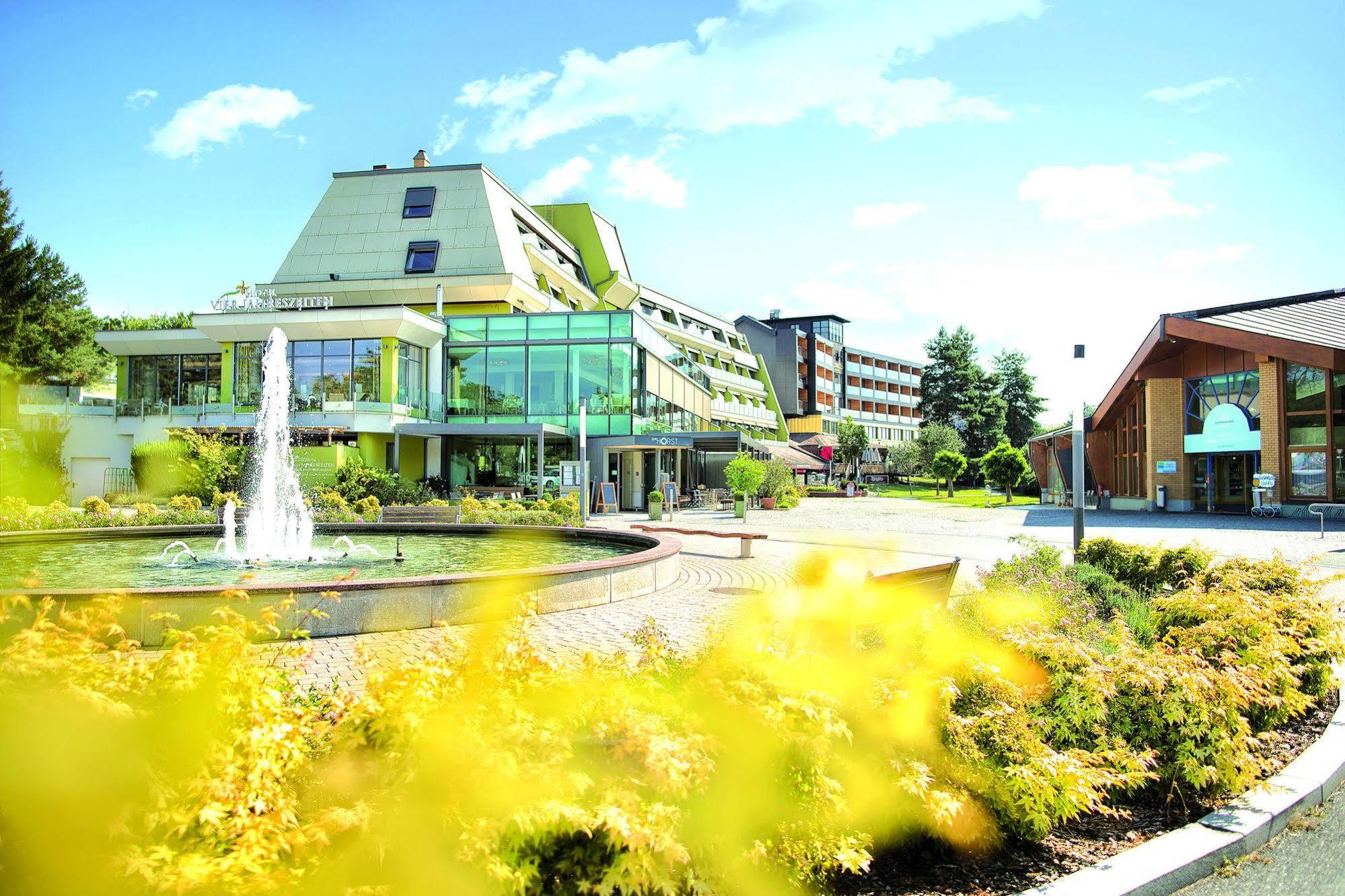 Hotel Vier Jahreszeiten Loipersdorf Loipersdorf bei Fuerstenfeld Luaran gambar